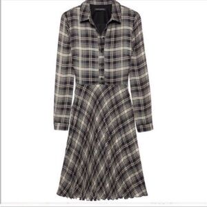 Banana Republic Plaid Pleated Shirt Dress Black Cream Size 4